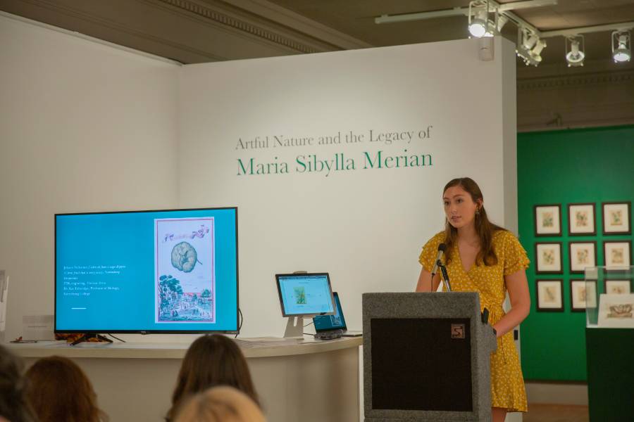 Speaker presents at the Maria Sibylla Merian exhibition.