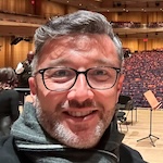 Music Prof. César Leal conducts holiday performance at Lincoln Center