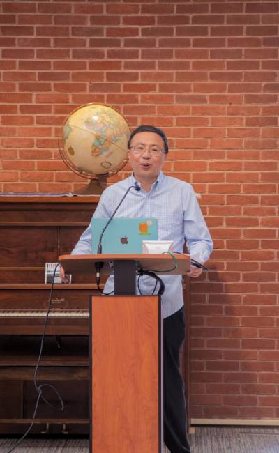 An image of Prof. Junjie-luo